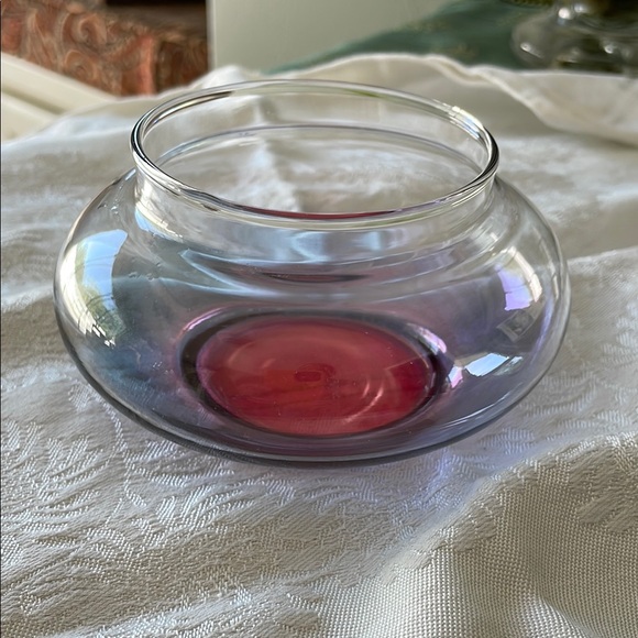 Elegant Purple , Pink Glass Vase - Picture 2 of 7